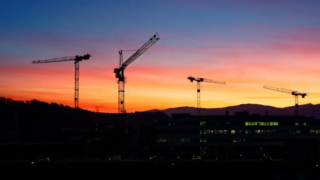 construction site at dusk - construction worker died